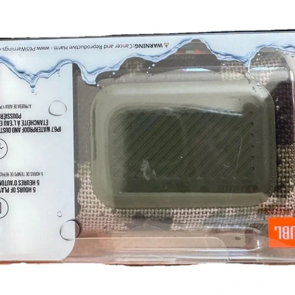 JBL Go 3 Bluetooth Speaker - Green Camouflage - Picture 2 of 4